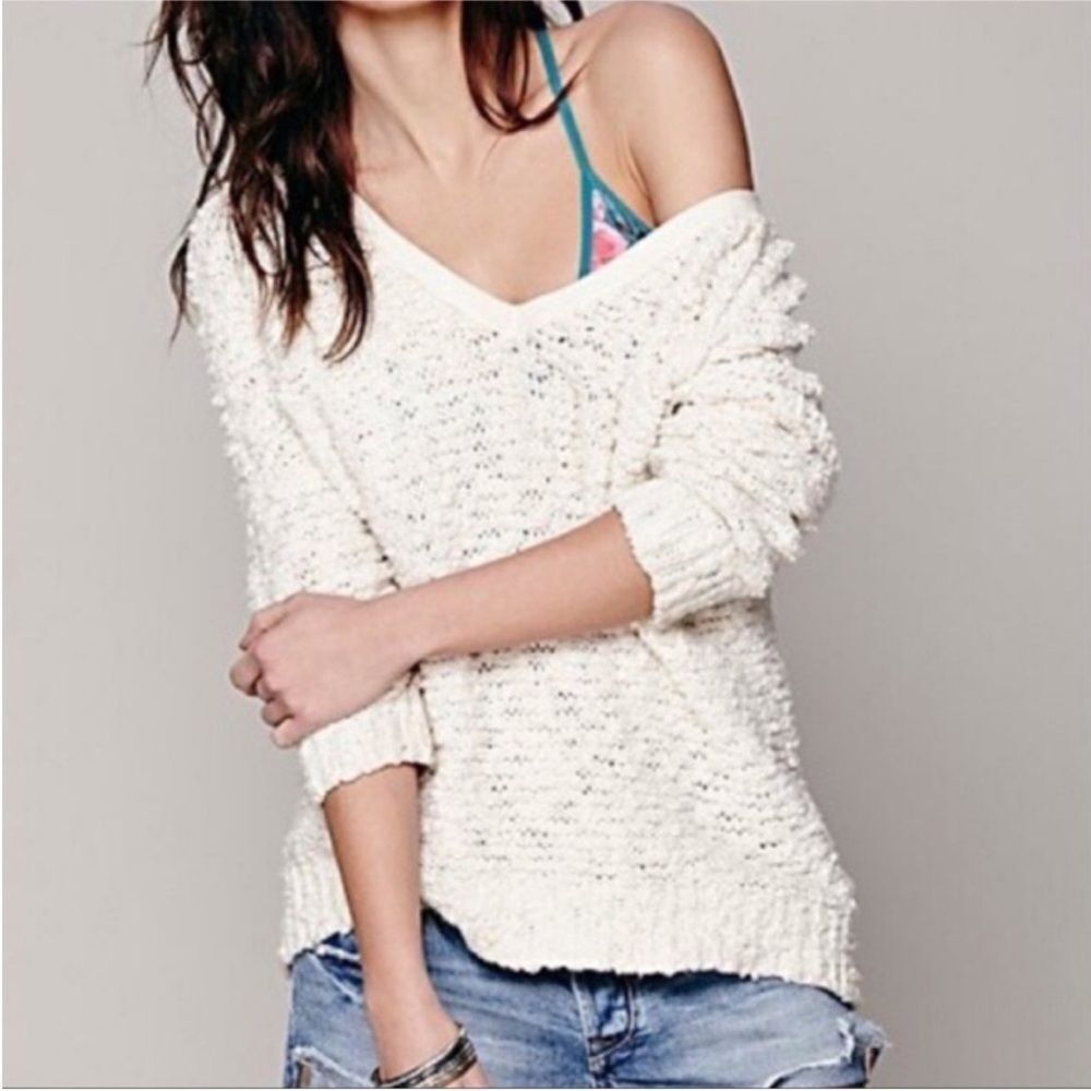 Free People Songbird Knit Boucle V-Neck Ivory Sweater!